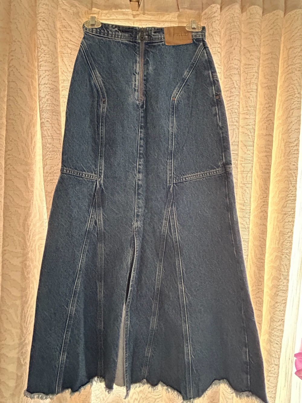 SPELL MUSE DENIM MAXI SKIRT
Size XS retails $229 - Picture 6 of 12